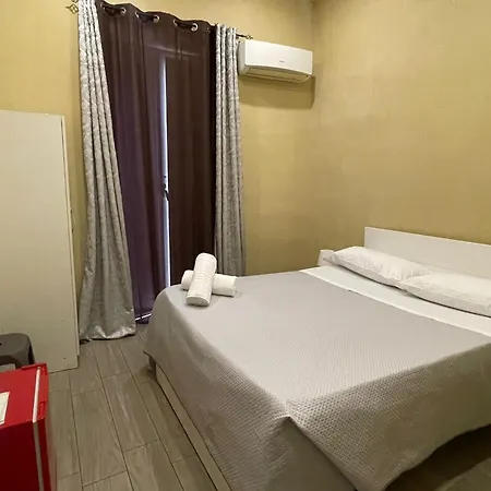 Royal Dante Naples