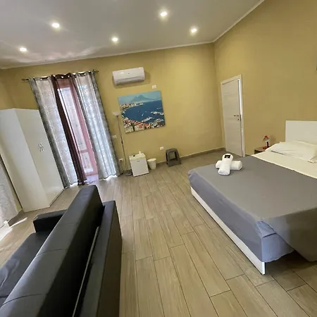Bed & Breakfast Royal Dante Napels