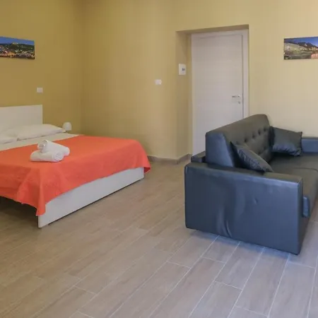 Royal Dante 3* Naples